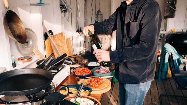 5 thói quen xấu trong nhà bếp có thể gây hại sức khỏe nghiêm trọng - ảnh 4
