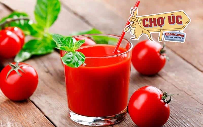 Nước ép cà chua và cần tây có khả năng chống lão hóa nhờ vào thành phần vitamin E, A, C, B có trong cà chua